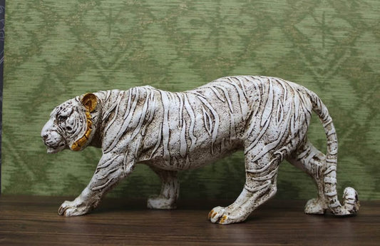 Raisin - Wealth Leopard Statue