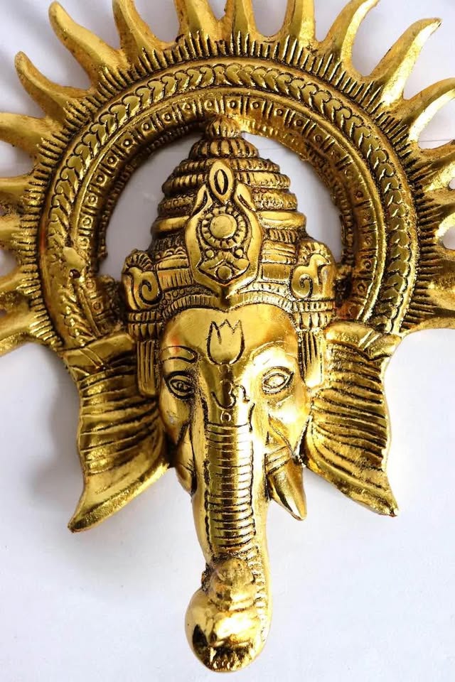 Metal Ganesha Wall hanging - Brass finish